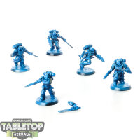 Ultramarines - 5 Assault Intercessors - teilweise bemalt