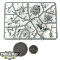 Orruk Warclans - Killaboss with Stab-grot - im Gussrahmen