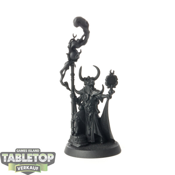Hedonites of Slaanesh - Shardspeaker of Slaanesh - grundiert