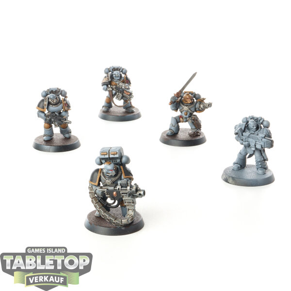 Space Marines - 5 Red Scorpions Tactical Squad - teilweise bemalt