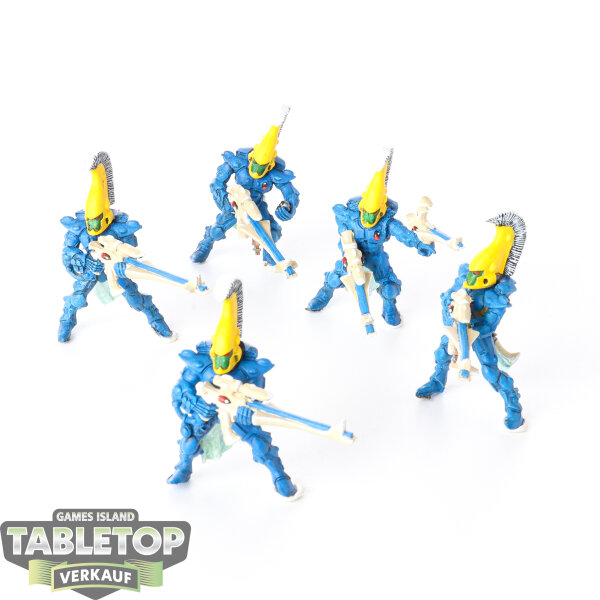 Aeldari - 5 x Dire Avengers - teilweise bemalt