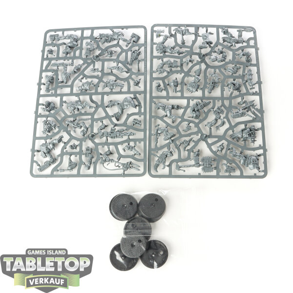 Orks - 10 x Boyz - im Gussrahmen