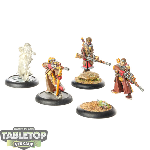 Khador - 4 x Widowmakers - teilweise bemalt