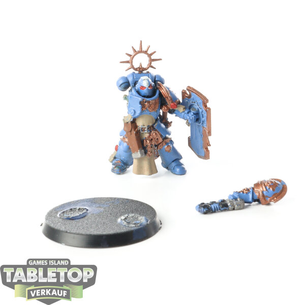 Space Marines - Lieutenant with Storm Shield - teilweise gebaut