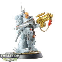 Space Marines - Captain in Phobos Armour - teilweise bemalt