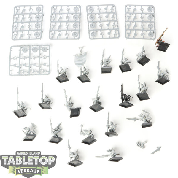 Skaven - 20x Clanrats Regiment klassisch - teilweise bemalt