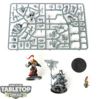 Adeptus Custodes - 3x Allarus Custodians - teilweise gebaut