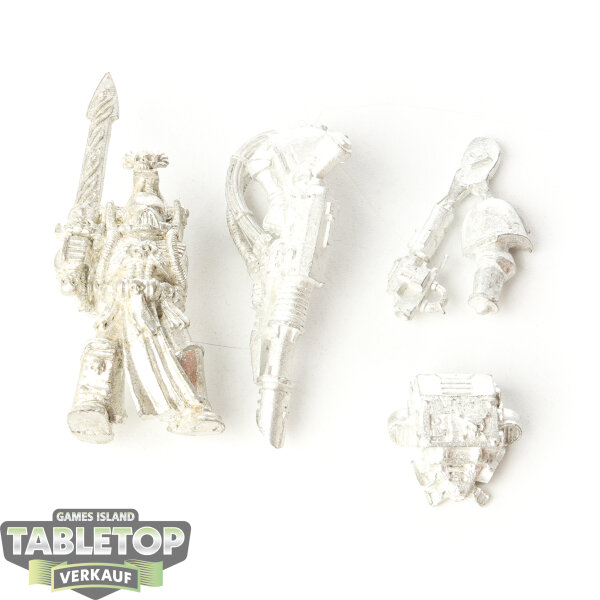 Space Marines - Librarian (Classic) - teilweise gebaut