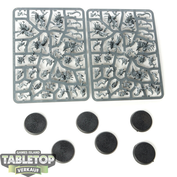 Gloomspite Gitz - 6x Sneaky Snufflers - im Gussrahmen